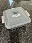 Creuset Stoneware 3-QUART Square Casserole With Lid, Pistache Green. Fixed Price $99.99.