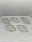 5PCS Hall 526 1/2 White Oval Welsh Rarebit Dish Au Gratin Used. Fixed Price $40.00.