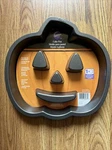 New Jack Lantern Wilton Cake Pan Non Stick Pumpkin Halloween 2105 0679. Fixed Price $8.50.