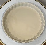 Le Creuset Fluted Flan Dish Tart Pie Quiche Stamped 28CM 11-IN New. Fixed Price $59.99.
