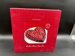 William Sonoma Baking Pans "ruffled Heart" Cake. Fixed Price $29.99.