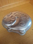 Wilton Ladybug Aluminum Cake Pan 2005 2105-3316. Fixed Price $8.00.