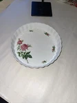 Oneida Porcelain Rose Pattern Quiche Tart Pie Plate 10.5 Oven/micro Safe. Fixed Price $10.80.