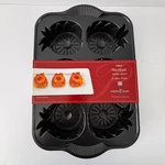 Nordic Ware Mini Pineapple Upside Down Cake Pan Platinum Collection 58437 New. Fixed Price $20.00.