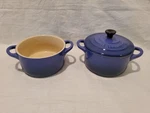 Le Creuset Stoneware Mini Round Cocotte With Lid 8 Oz Blue Extra. Fixed Price $30.00.