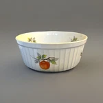 Andrea By Sadek Cookware Fruit Pattern 7333 Oven To Table Casserole Dish. Fixed Price $22.00.