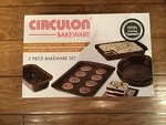 New Circulon Bakeware 5 Piece Set. Fixed Price $50.00.