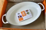 Le Creuset Signature Cast Iron 3 Quart Oval Baker White - New. Fixed Price $140.00.