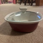 Corningware Etch Red Square Casserole Baking Dish With Glass Lid 1.5QT. Fixed Price $23.00.