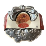 Nordic Ware 85348 Christmas Holiday Wreath Cake Pan New. Fixed Price $24.99.