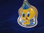 New Vintage Wilton Tweety Bird Cake Pan 2105-3205. Fixed Price $19.99.