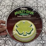 St Patricks Day Wilton Lucky Clover Cake Decorating Multi-pan Insert Mold Irish. Fixed Price $19.99.