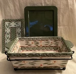 Temp-tations Ovenware By Tara Old World Green 1.5 Qt Loaf Pan Trivet Lid Rack. Fixed Price $19.19.