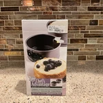 Wilton Chef's Advantage Springform Nonstick Pan X 1 3/4 - Set Of 2 New. Fixed Price $11.66.