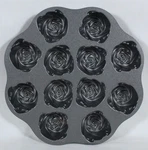 Nordic Ware Sweetheart Roses 12 Cupcakes Pan Made In Usa New Paperwork. Fixed Price $49.95.