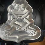 Vintage 1979 Wilton Aluminum Frog Cake Pan Mold #502-1816 Retired. Fixed Price $16.20.