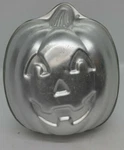 Wilton 1995 Pumpkin Jack-o-lantern Halloween Cake Mold 2105-3150 Vintage 8" X 7". Fixed Price $9.99.