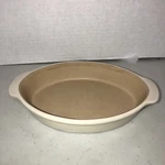 Pampered Chef Small Oval Ivory Baking Dish Stoneware 9 X 6 Traditions. Fixed Price $16.50.