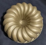 Martha Stewart 2.5 Quart Classic Flute Cast Aluminum Cake Mold Pan - Nwt. Fixed Price $29.98.
