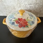 Pioneer Woman Spring Bouquet Mini Casserole Stoneware Oven & Micro Safe 14.4 Oz. Fixed Price $12.00.