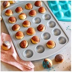 New Sealed- Pampered Chef Donut Hole Pan #100373 Doughnuts Free Shipping. Fixed Price $24.99.
