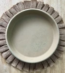 Pampered Chef Family Heritage K101 Stoneware 11" Baking Round Pie Deep Dish Euc. Fixed Price $19.99.
