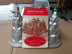 Nordic Ware Fairytale Cottage Bundt Cake Pan New Heavy Alumium Cast. Fixed Price $34.99.