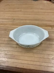 Pyrex Golden Corn 1/2 Qt Casserole Pan No Lid. Fixed Price $13.74.
