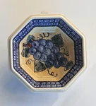 Zaklady Ceramiczne Boleslawiec Tuscan Grapes Octagonal Bowl Polish Pottery. Fixed Price $30.00.