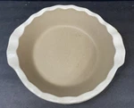The Pampered Chef Deep Dish Pie Plate White Painted Stoneware. Fixed Price $24.99.