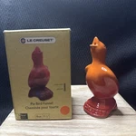 Le Creuset 3 1/2" Pie Bird Baking Funnel - Volcanic Flame Orange New Box. Fixed Price $63.99.